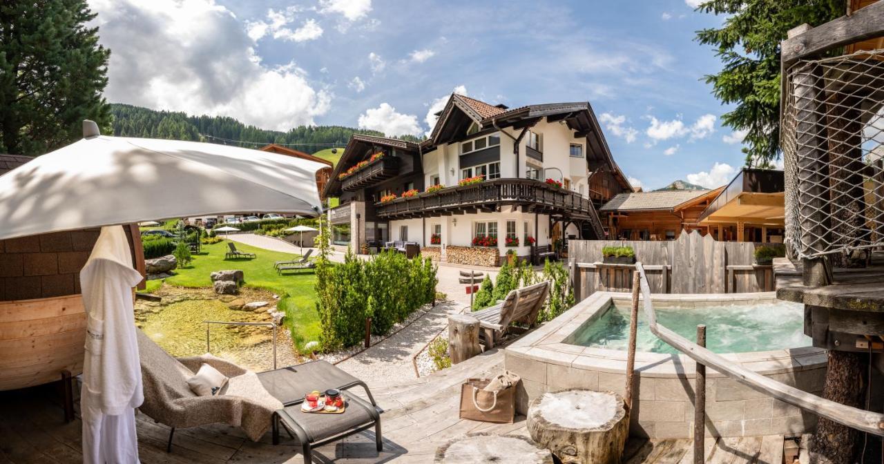 Chalet Elisabeth Dolomites Alpin & Charme Hotell Selva di Val Gardena Eksteriør bilde