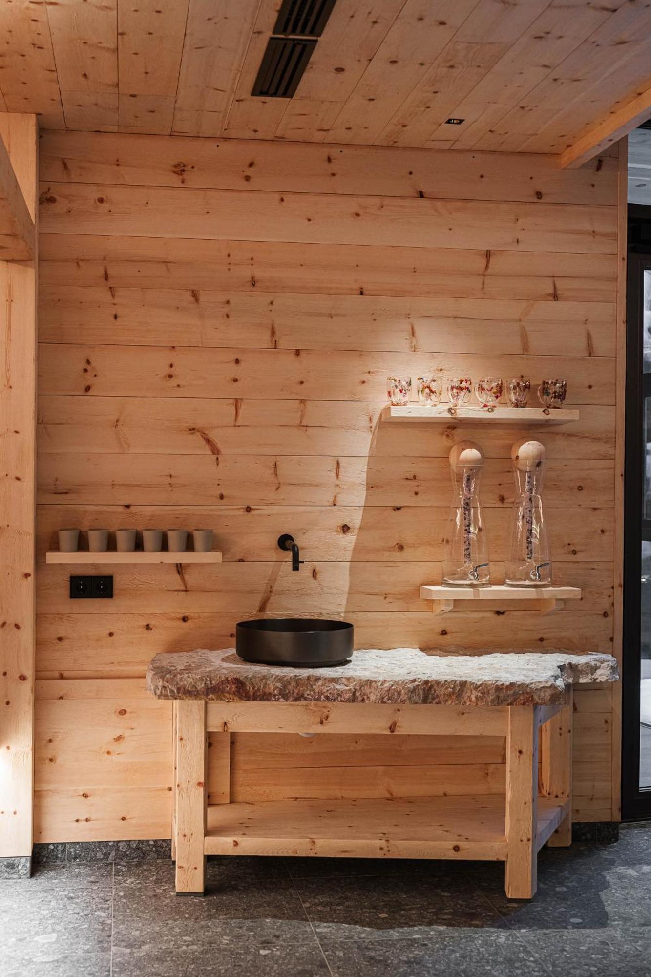 Chalet Elisabeth Dolomites Alpin & Charme Selva di Val Gardena Eksteriør bilde