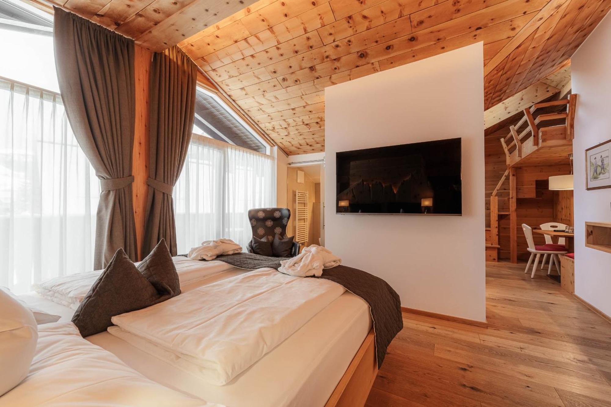 Chalet Elisabeth Dolomites Alpin & Charme Selva di Val Gardena Eksteriør bilde